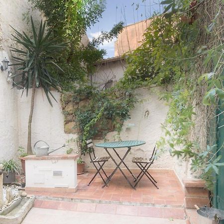 Right House - Small Garden In Old Town - Historical Castle District Cagliari Buitenkant foto